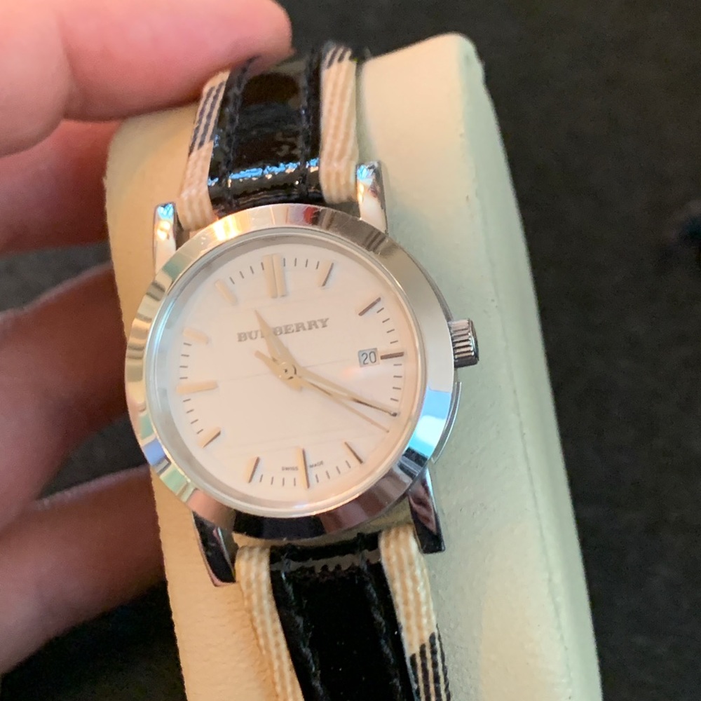 Classic Burberry women’s watch